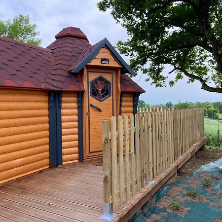 ホテル Le Petit Moulin プゾージュ エクステリア 写真