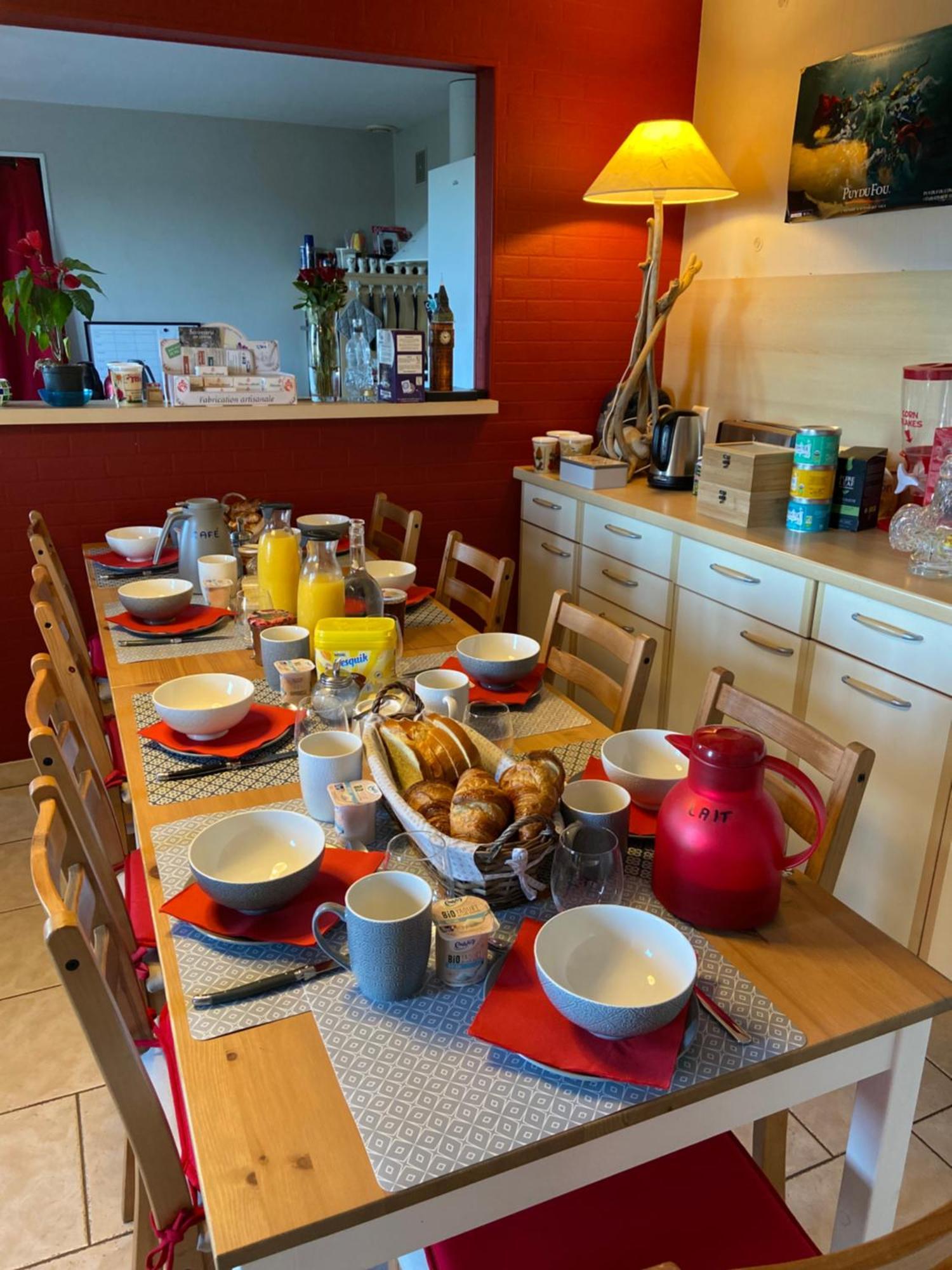ホテル Le Petit Moulin プゾージュ エクステリア 写真